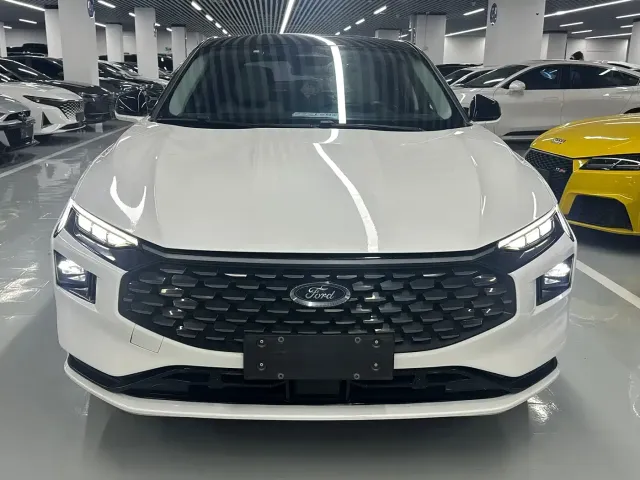 Ford Mondeo — Фото автомобиля 2