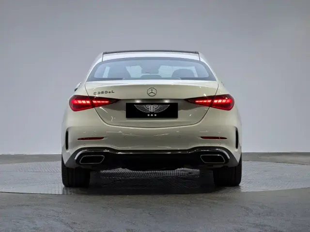 Mercedes-Benz C-Class — Фото автомобиля 3