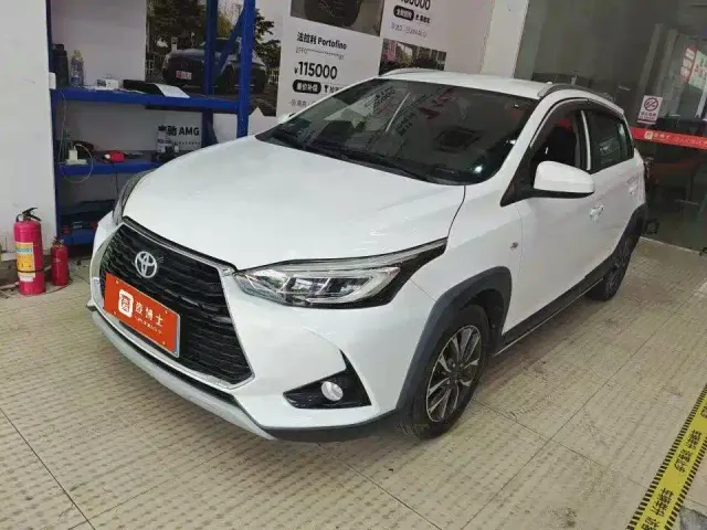 Фотография автомобиля — Toyota YARiS L Zhi Xuan