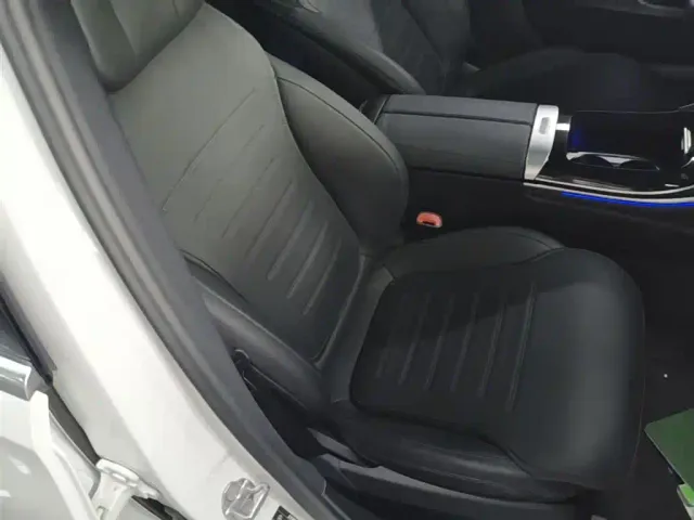 Mercedes-Benz C-Class — Фото автомобиля 24