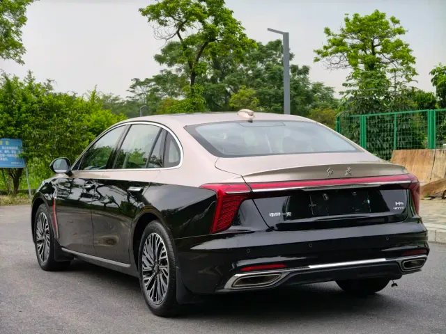 Hongqi H5 — Фото автомобиля 4