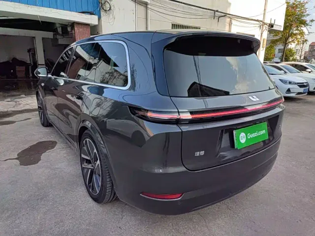 Li Auto L9 — Фото автомобиля 4