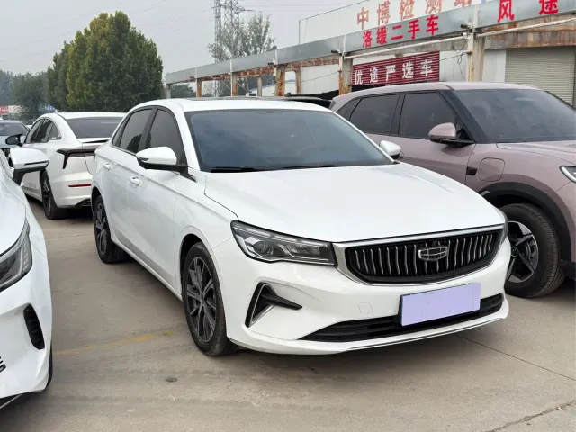 Geely Emgrand — Фото автомобиля 3