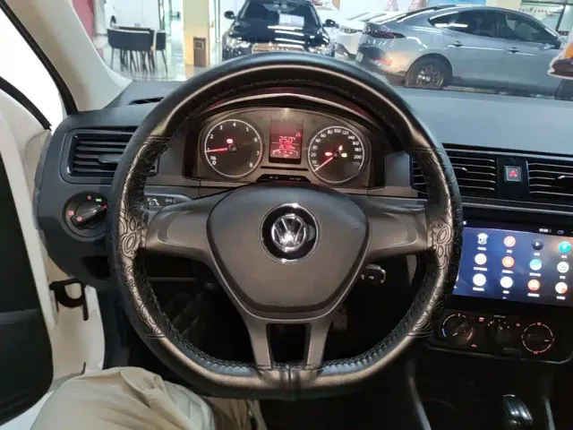 Volkswagen Santana — Фото автомобиля 10