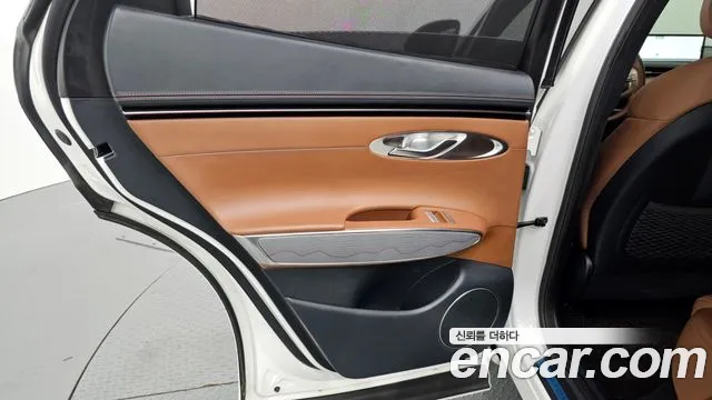 Genesis GV70 2.5T Бензин AWD — Фото автомобиля 25