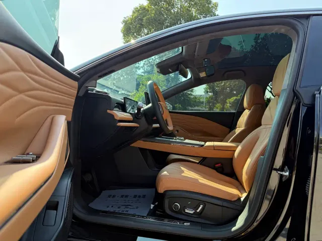 Geely Galaxy Xingyao 8 — Фото автомобиля 10