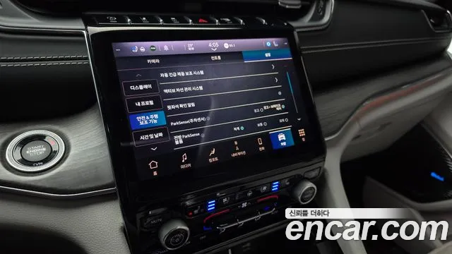 Jeep Cherokee Grand Cherokee(WL) 3.6 Overland — Фото автомобиля 15