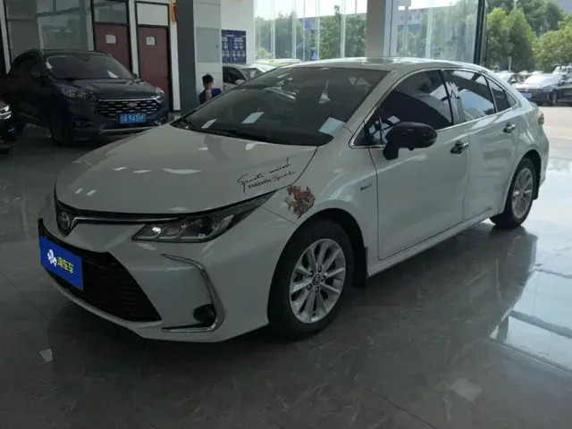 Фотография автомобиля — Toyota Corolla