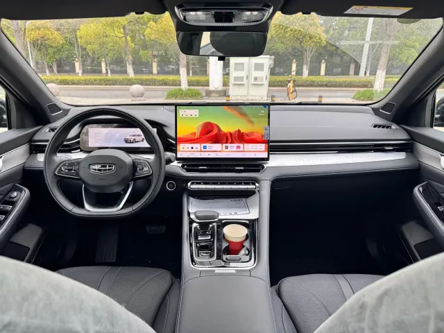 Geely Xingrui — Фото автомобиля 14