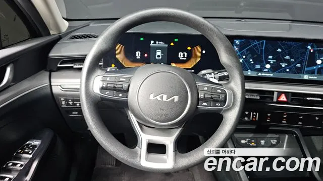 Kia K5 — Фото автомобиля 5
