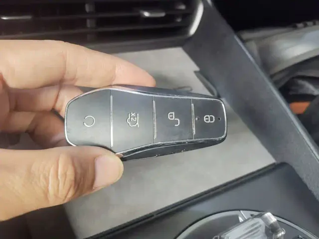 BYD Seal 05 DM-i — Фото автомобиля 8