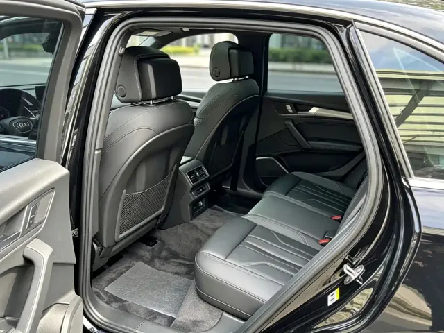 Audi Q5L — Фото автомобиля 13