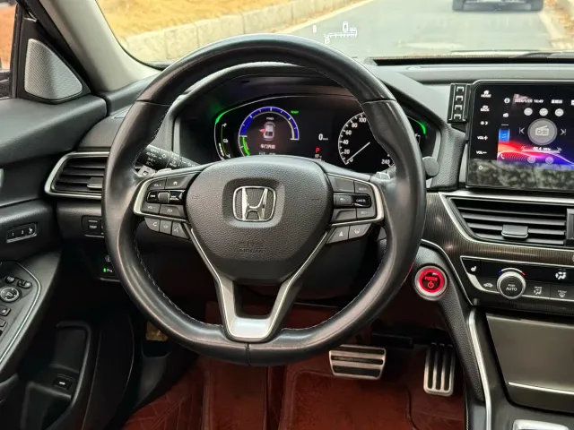 Honda Accord — Фото автомобиля 7