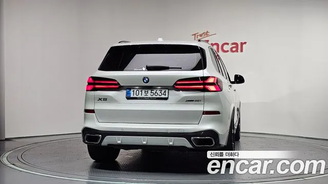 BMW X5 xDrive 40i M Sport — Фото автомобиля 4