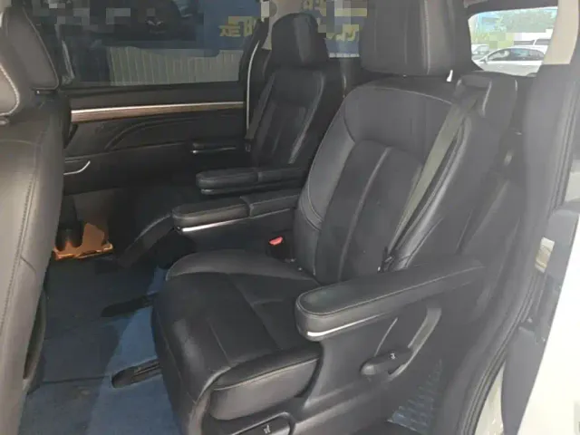 GAC Trumpchi M8 — Фото автомобиля 16