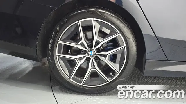 BMW 5-Series 5 серия (G60) 523d M Sport — Фото автомобиля 3