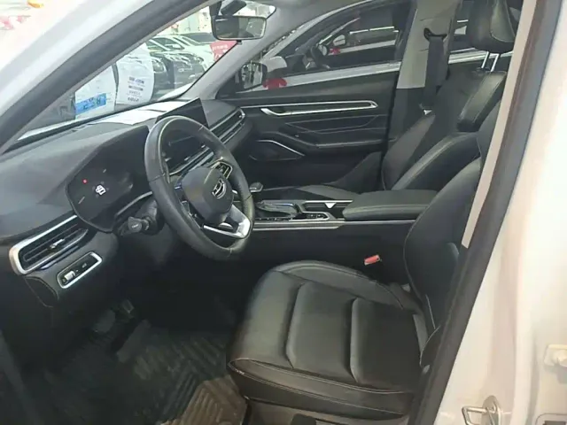 Geely Emgrand — Фото автомобиля 14