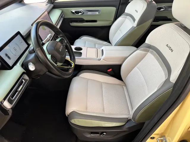 GAC Aion Y — Фото автомобиля 29