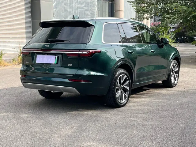 Li Auto ONE — Фото автомобиля 6