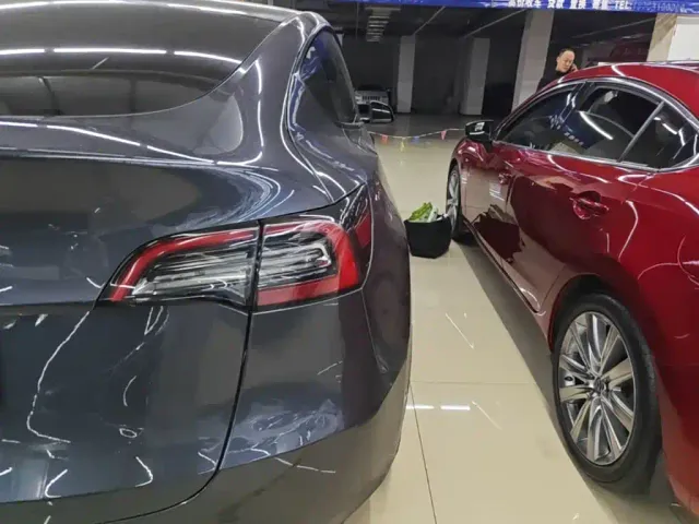 Tesla Model Y — Фото автомобиля 7