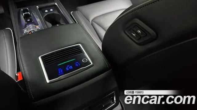 KG_Mobility_Ssangyong Rexton Rexton Arena Дизель 2.2 4WD — Фото автомобиля 29