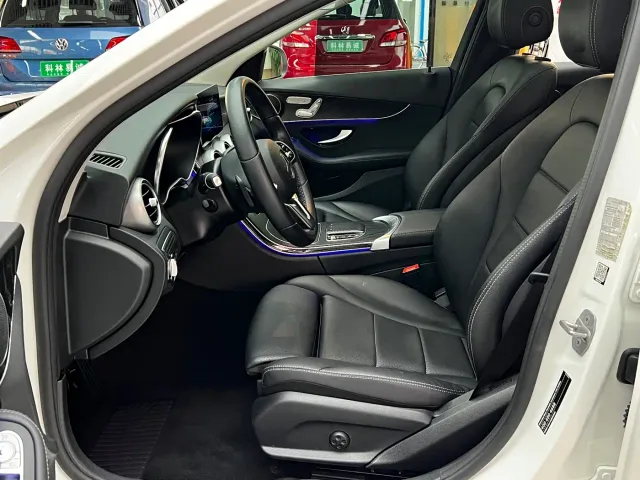 Mercedes-Benz C-Class — Фото автомобиля 12