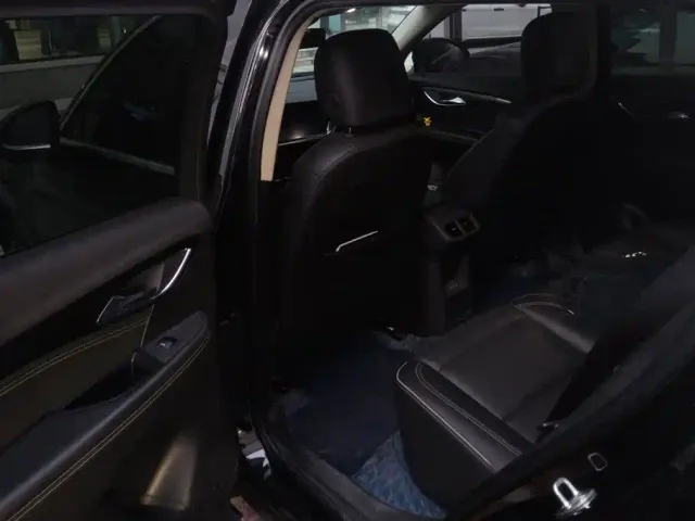 Buick Envision Plus — Фото автомобиля 11