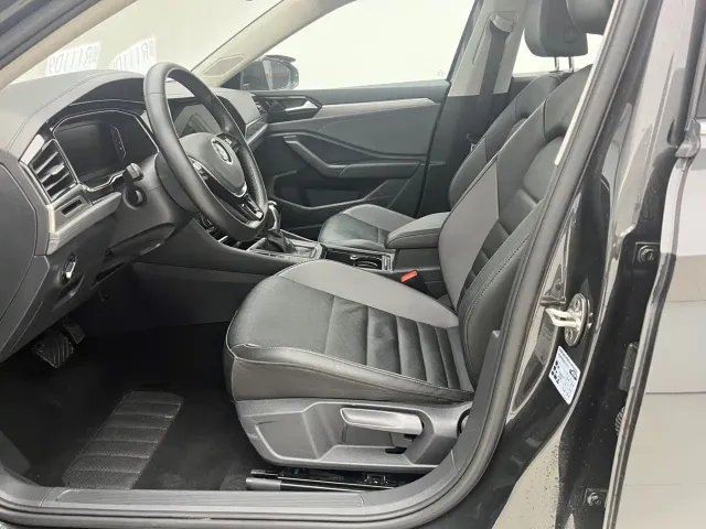 Volkswagen Sagitar — Фото автомобиля 11