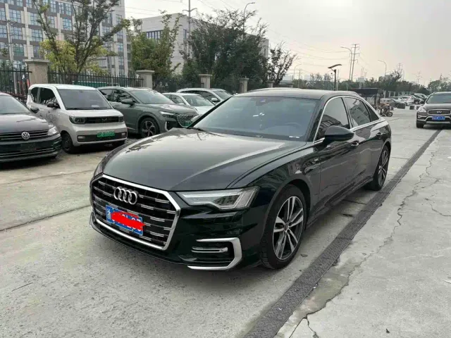 Фотография автомобиля — Audi A6L