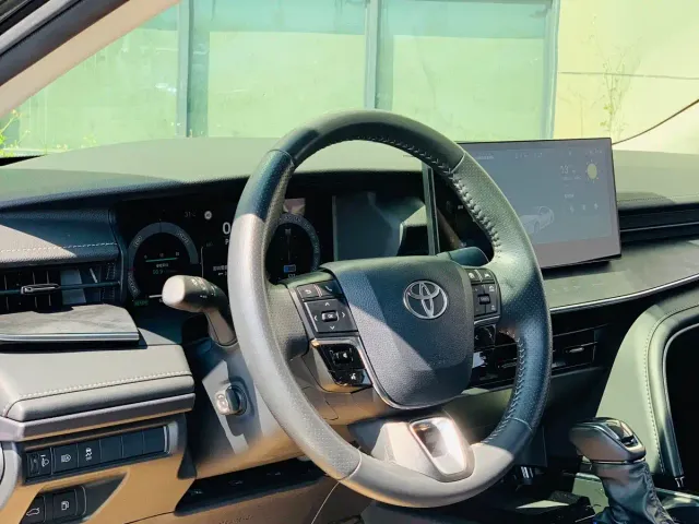 Toyota Camry — Фото автомобиля 14