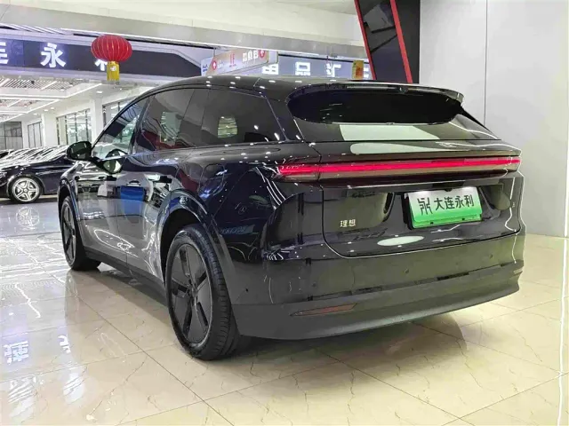 Li Auto i6 — Фото автомобиля 16