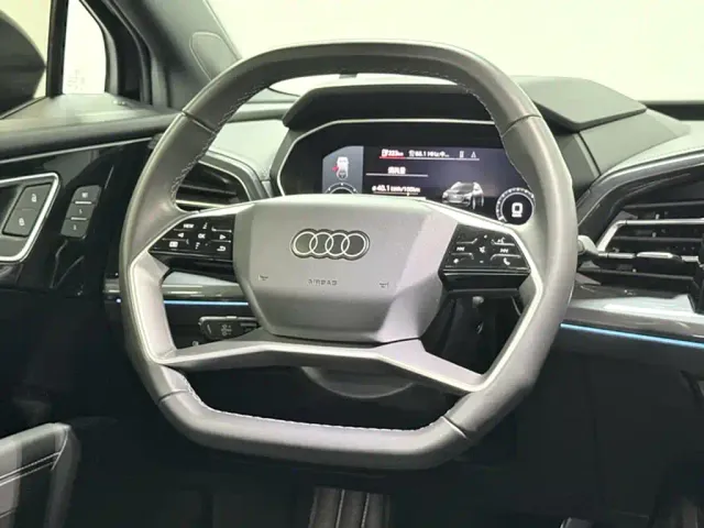 Audi Q4 e-tron — Фото автомобиля 16