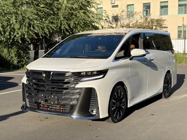 Toyota Vellfire — Фото автомобиля 30