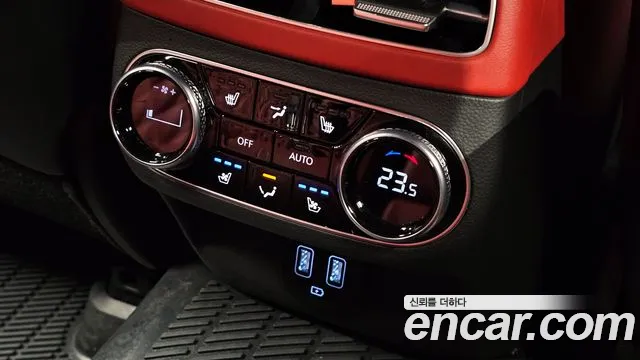 Genesis GV70 2.5T Бензин AWD — Фото автомобиля 17