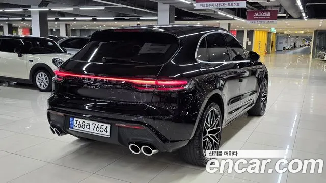 Porsche Macan — Фото автомобиля 5