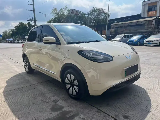Wuling Bingo — Фото автомобиля 3
