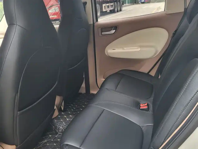 Wuling Hongguang Mini EV — Фото автомобиля 6