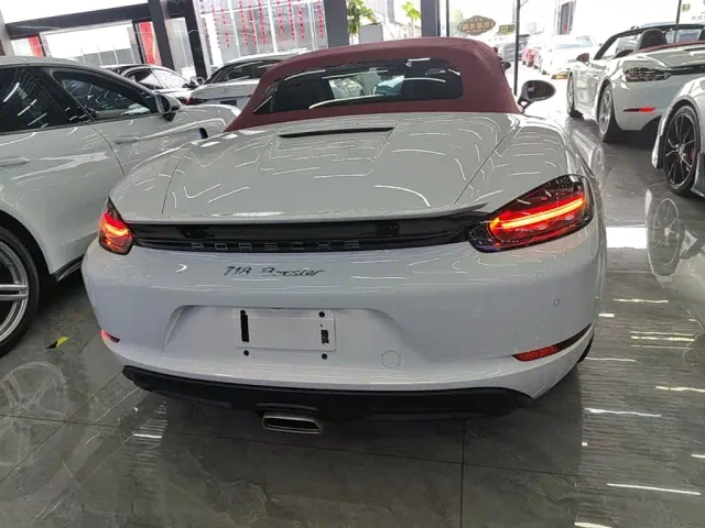 Porsche 718 — Фото автомобиля 5
