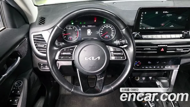 Kia Seltos Seltos Бензин 1.6 турбо 2WD — Фото автомобиля 14