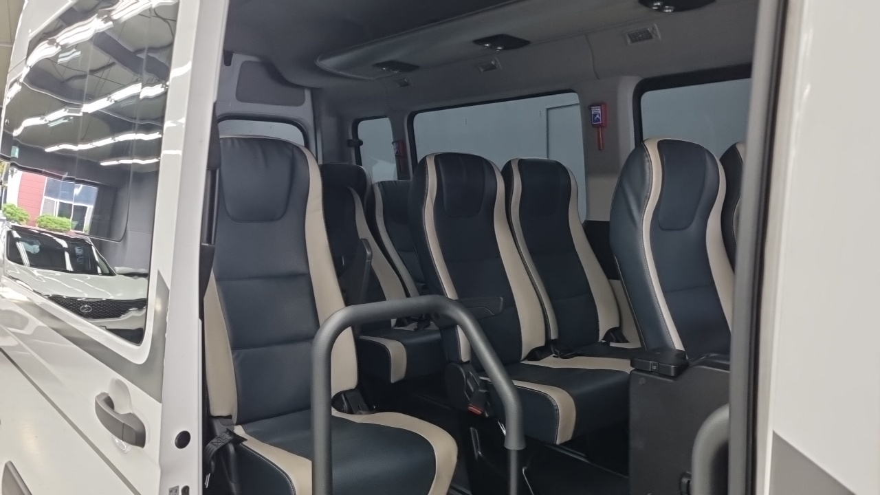 Hyundai Solati Solati 15 мест — Фото автомобиля 12
