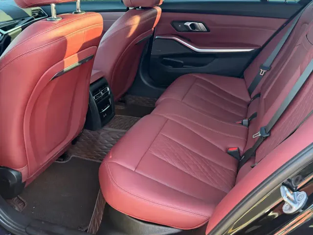 BMW 3 Series — Фото автомобиля 9