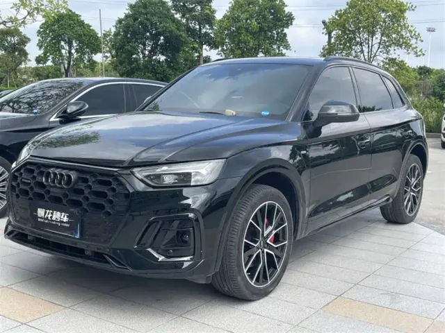 Фотография автомобиля — Audi Q5L