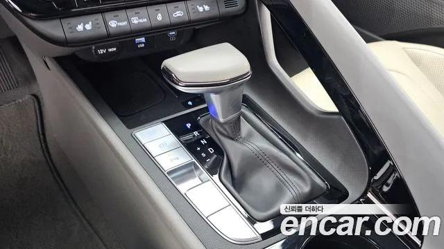 Hyundai Avante CN7 — Фото автомобиля 12