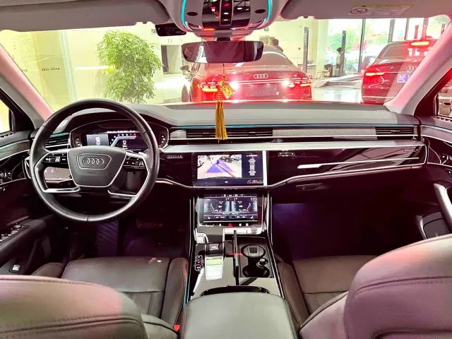 Audi A8 — Фото автомобиля 8