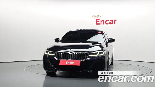 BMW 5 Series G30 — Фото автомобиля 3