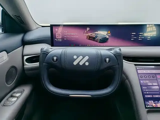 IM Motors L6 — Фото автомобиля 14