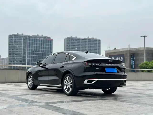 Ford Mondeo — Фото автомобиля 14