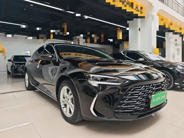 Buick Regal — Фото автомобиля 3