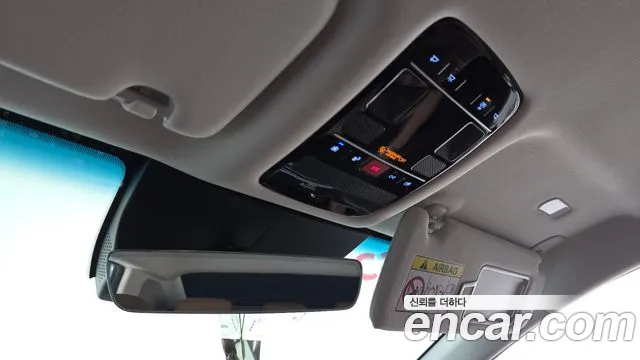 Hyundai Grandeur Grandeur (GN7) 2.5 Бензин 2WD — Фото автомобиля 18