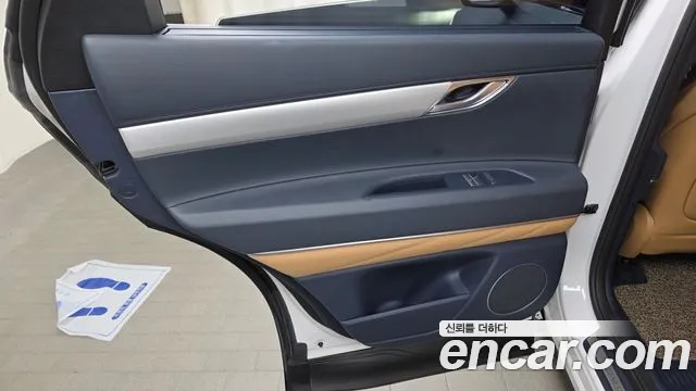 Genesis GV80 2.5T Бензин AWD — Фото автомобиля 25